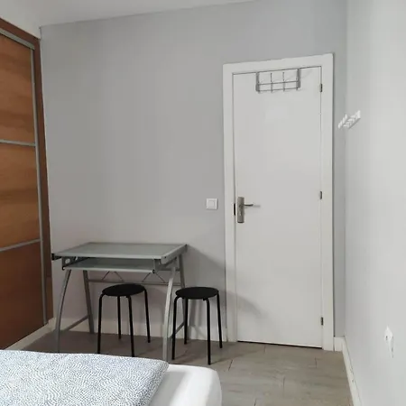 38 - Habitacion En Piso Ubytování v soukromí *