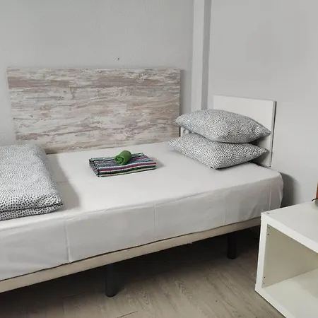 38 - Habitacion En Piso *