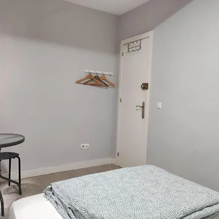 38 - Habitacion En Piso Alicante