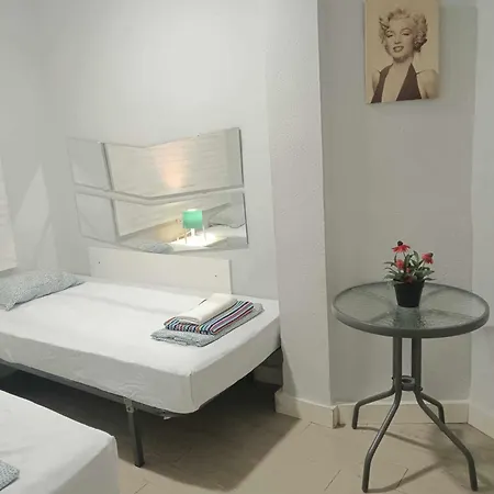 38 - Habitacion En Piso